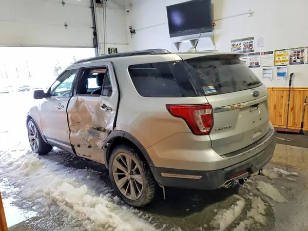 1FM5K8F85JGB32915 2018 FORD EXPLORER - Image 2