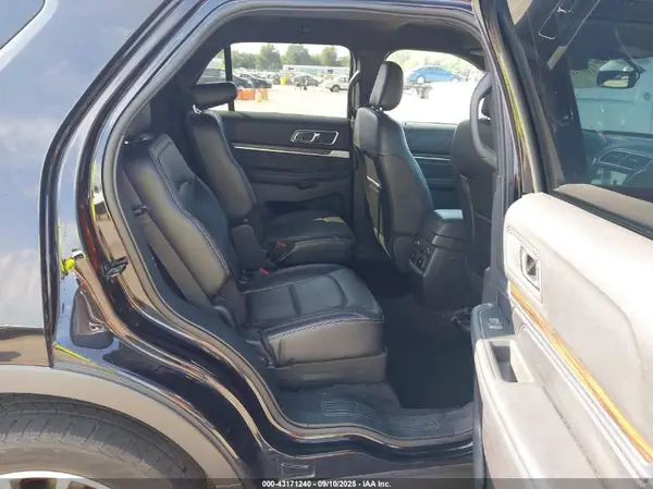 1FM5K8F85KGA40706 2019 FORD EXPLORER - Image 8