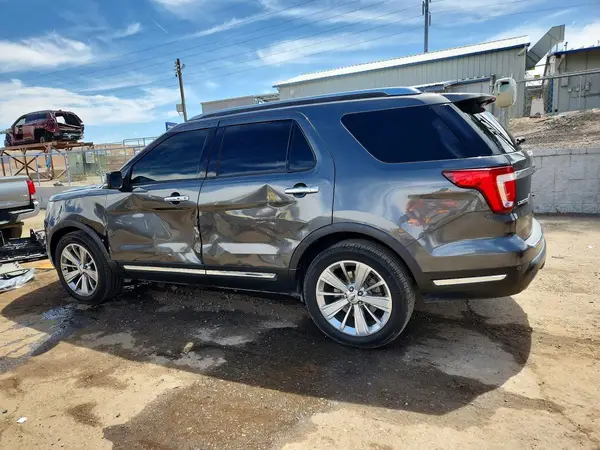 1FM5K8F85KGB08227 2019 FORD EXPLORER - Image 2