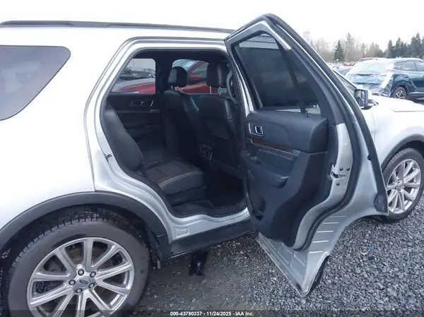 1FM5K8F86GGC09560 2016 FORD EXPLORER - Image 8