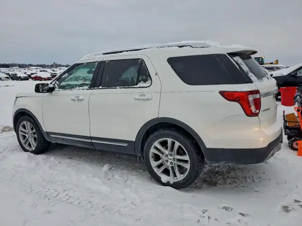 1FM5K8F86GGC55812 2016 FORD EXPLORER - Image 2