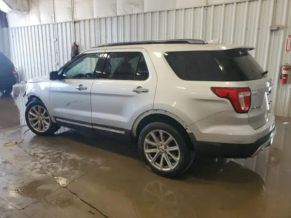 1FM5K8F86HGC92201 2017 FORD EXPLORER - Image 2