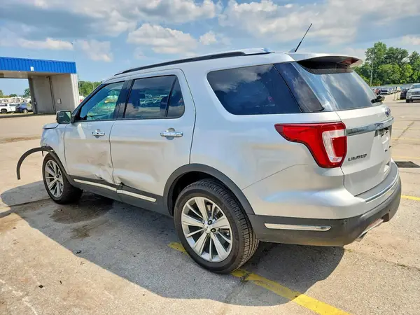 1FM5K8F86JGA57352 2018 FORD EXPLORER - Image 2
