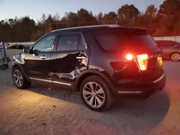 1FM5K8F86JGA70313 2018 FORD EXPLORER - Image 2