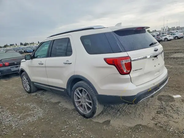 1FM5K8F87GGB98861 2016 FORD EXPLORER - Image 2