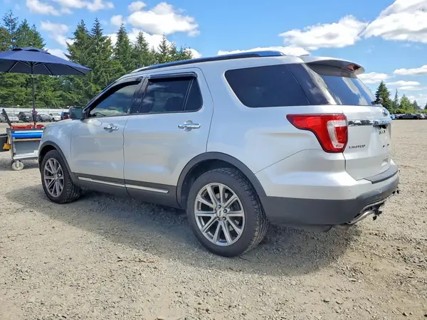 1FM5K8F87HGC38440 2017 FORD EXPLORER - Image 2