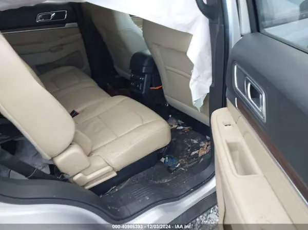 1FM5K8F87HGD00645 2017 FORD EXPLORER - Image 8