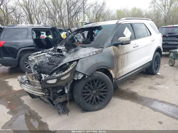 1FM5K8F87HGD54186 2017 FORD EXPLORER - Image 2