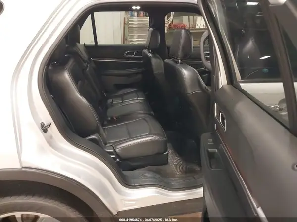 1FM5K8F87JGB45164 2018 FORD EXPLORER - Image 8