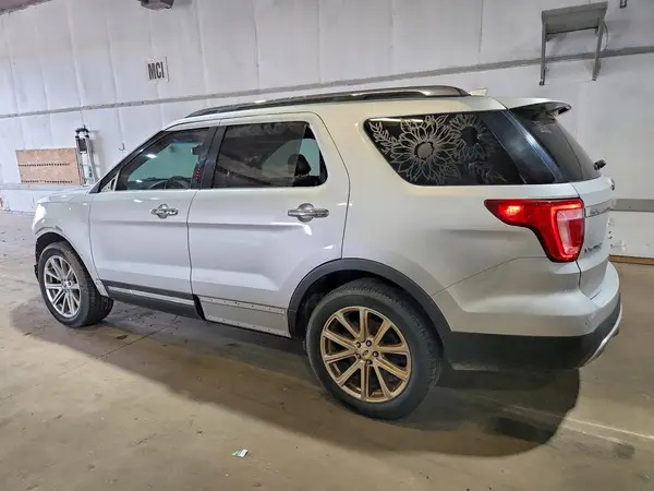 1FM5K8F88HGC23722 2017 FORD EXPLORER - Image 2
