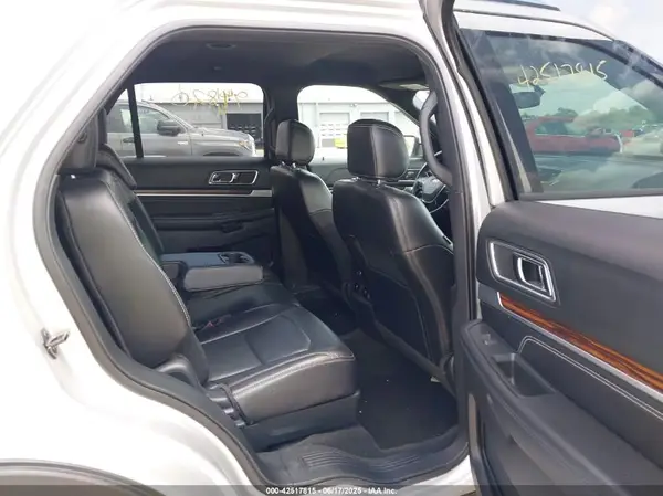 1FM5K8F88HGC36857 2017 FORD EXPLORER - Image 8