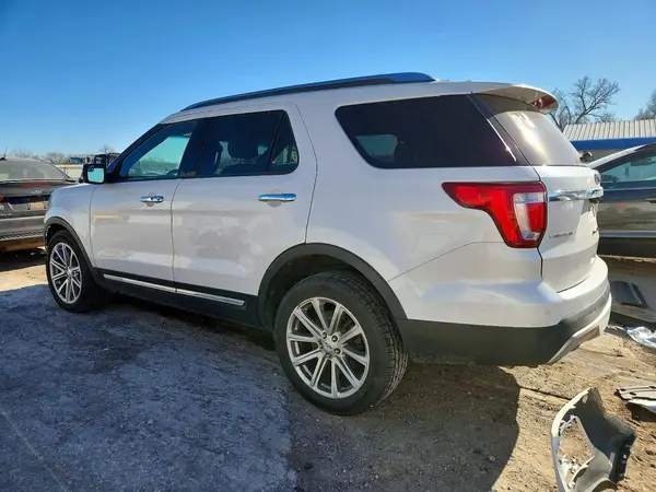 1FM5K8F89GGA46449 2016 FORD EXPLORER - Image 2