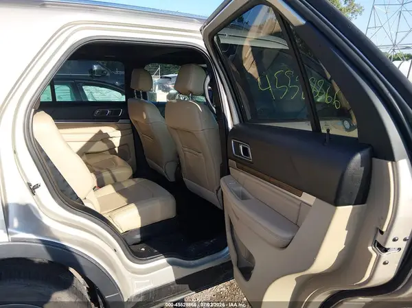 1FM5K8F89HGE35447 2017 FORD EXPLORER - Image 8