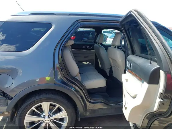 1FM5K8F8XJGA70668 2018 FORD EXPLORER - Image 8