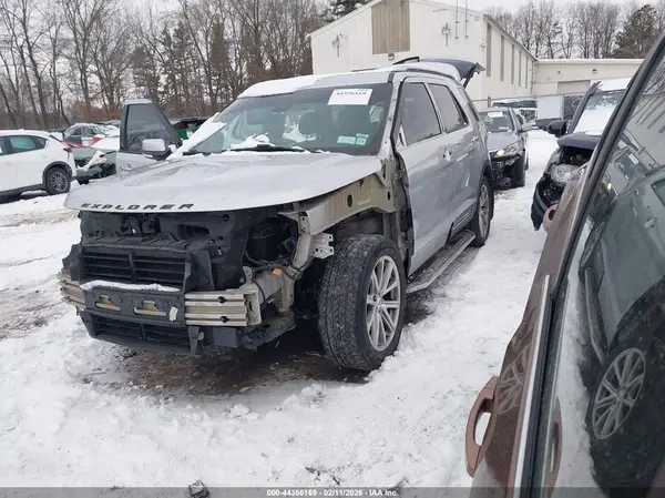 1FM5K8FH4HGA19421 2017 FORD EXPLORER - Image 2