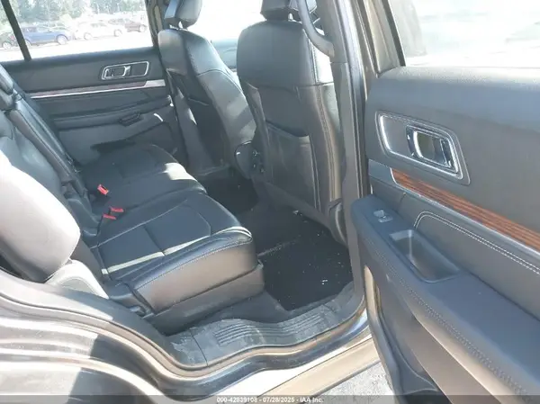 1FM5K8FH4KGB40957 2019 FORD EXPLORER - Image 8