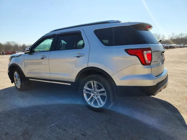 1FM5K8FHXHGC19476 2017 FORD EXPLORER - Image 2