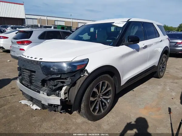 1FM5K8GC0NGB32412 2022 FORD EXPLORER - Image 2