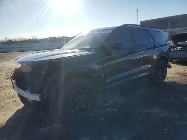1FM5K8GC0NGB66818 2022 FORD EXPLORER - Image 1