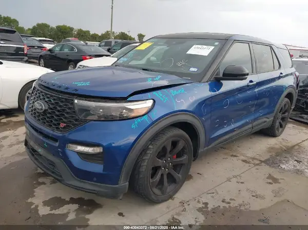 1FM5K8GC0NGB90245 2022 FORD EXPLORER - Image 2