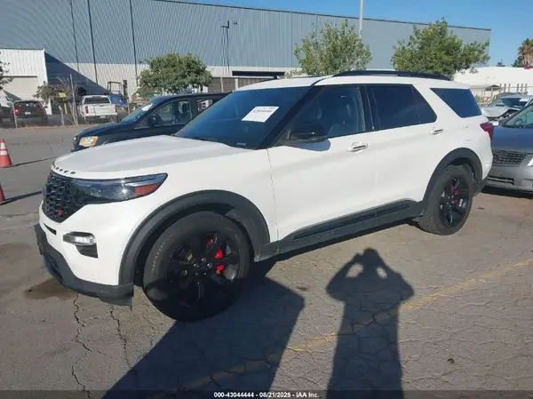 1FM5K8GC0PGA30093 2023 FORD EXPLORER - Image 2