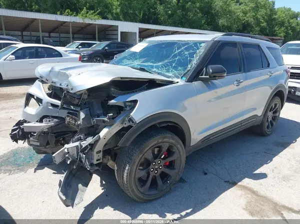 1FM5K8GC1LGB90719 2020 FORD EXPLORER - Image 2