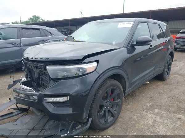 1FM5K8GC1NGB83871 2022 FORD EXPLORER - Image 2