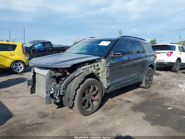 1FM5K8GC2NGA07489 2022 FORD EXPLORER - Image 2