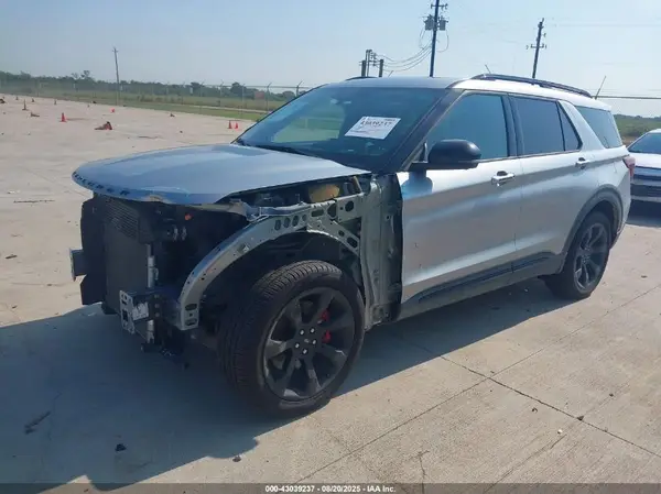 1FM5K8GC3LGB82332 2020 FORD EXPLORER - Image 2