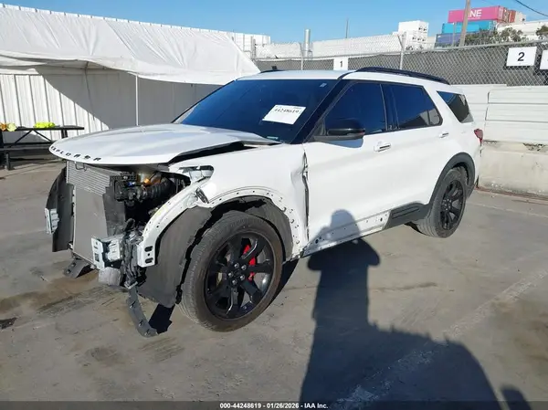 1FM5K8GC3PGB06468 2023 FORD EXPLORER - Image 2