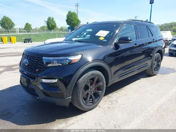 1FM5K8GC3PGC36153 2023 FORD EXPLORER - Image 2