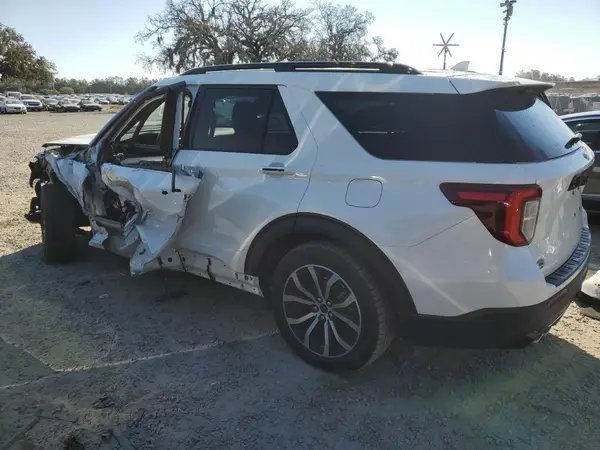 1FM5K8GC4LGA05238 2020 FORD EXPLORER - Image 2
