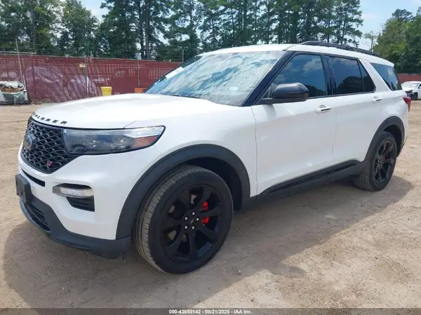 1FM5K8GC4NGB27472 2022 FORD EXPLORER - Image 2