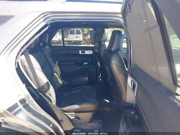 1FM5K8GC4PGB28477 2023 FORD EXPLORER - Image 8