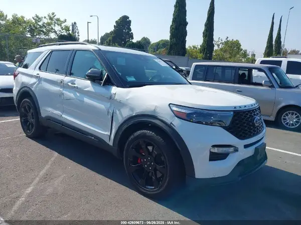 1FM5K8GC4PGB79574 2023 FORD EXPLORER - Image 1