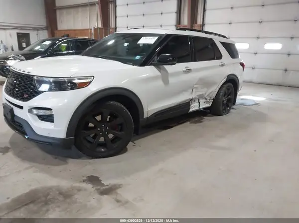 1FM5K8GC5LGA08763 2020 FORD EXPLORER - Image 2