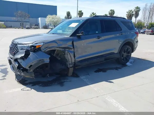 1FM5K8GC5PGB33235 2023 FORD EXPLORER - Image 2
