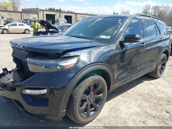 1FM5K8GC5PGC23257 2023 FORD EXPLORER - Image 2