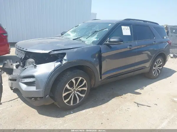 1FM5K8GC6MGB12275 2021 FORD EXPLORER - Image 2