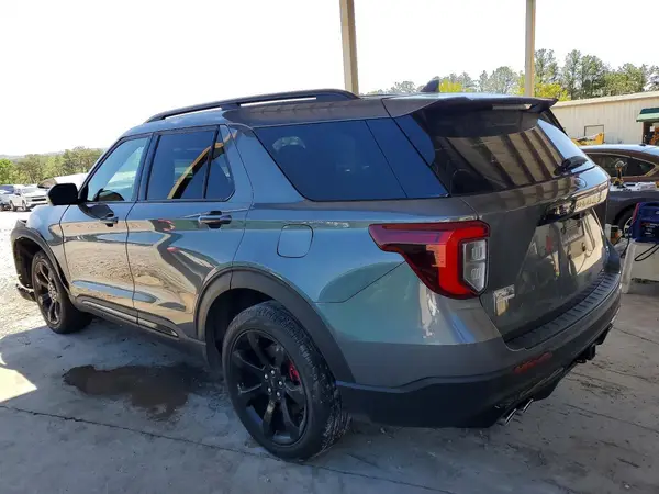 1FM5K8GC6PGB15486 2023 FORD EXPLORER - Image 2