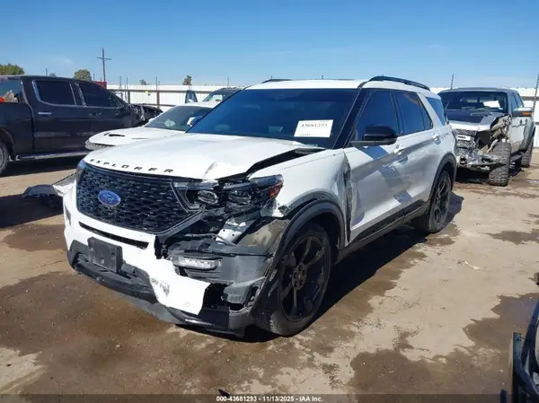 1FM5K8GC7LGB04815 2020 FORD EXPLORER - Image 2