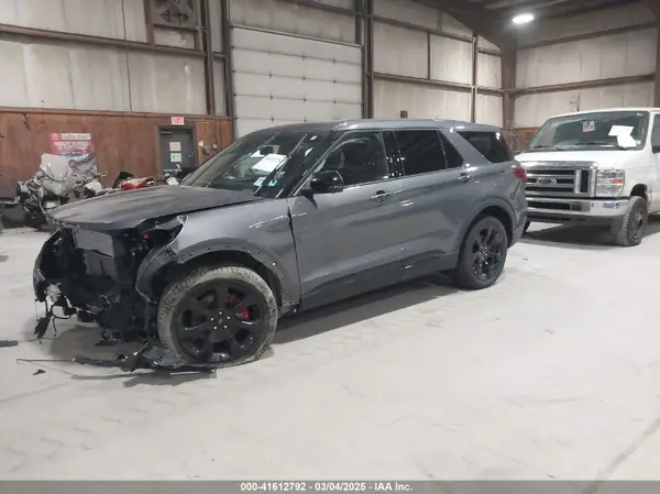 1FM5K8GC7NGB95930 2022 FORD EXPLORER - Image 2