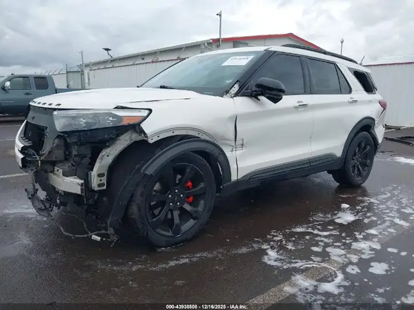 1FM5K8GC8MGC26990 2021 FORD EXPLORER - Image 2