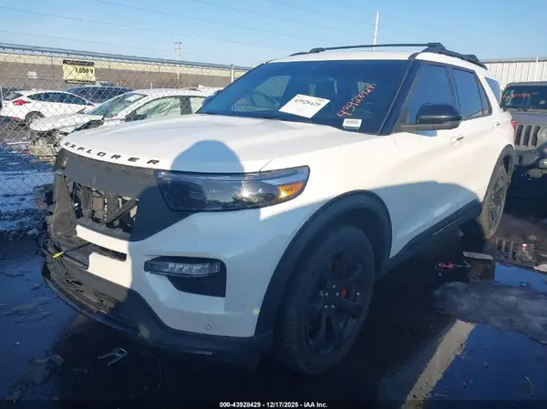 1FM5K8GC8MGC27105 2021 FORD EXPLORER - Image 2