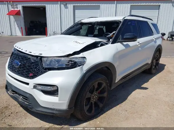 1FM5K8GCXMGA95755 2021 FORD EXPLORER - Image 2