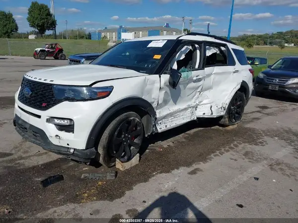 1FM5K8GCXNGA21009 2022 FORD EXPLORER - Image 2