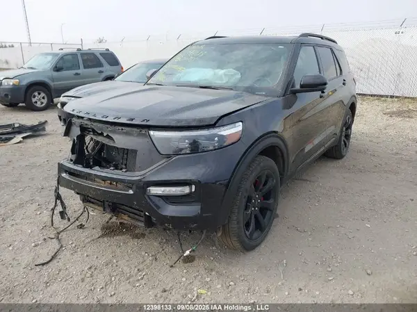 1FM5K8GCXPGB04751 2023 FORD EXPLORER - Image 2