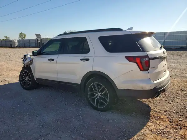 1FM5K8GT0GGA43619 2016 FORD EXPLORER - Image 2
