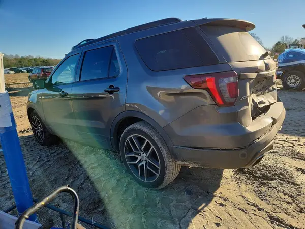 1FM5K8GT0GGB01227 2016 FORD EXPLORER - Image 2