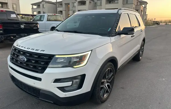 1FM5K8GT0GGB18920 2016 FORD EXPLORER - Image 2